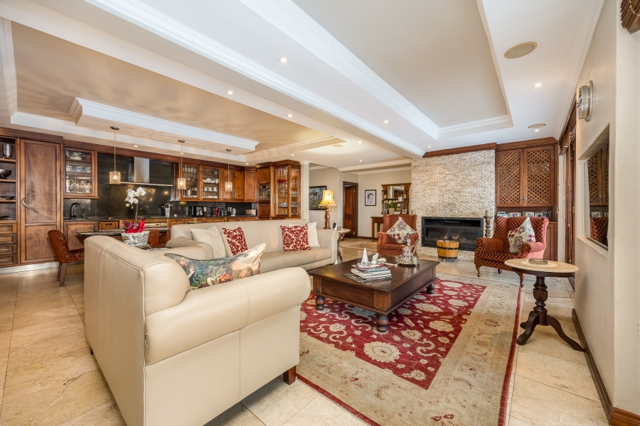 6 Bedroom Property for Sale in Klein Zevenwacht Western Cape